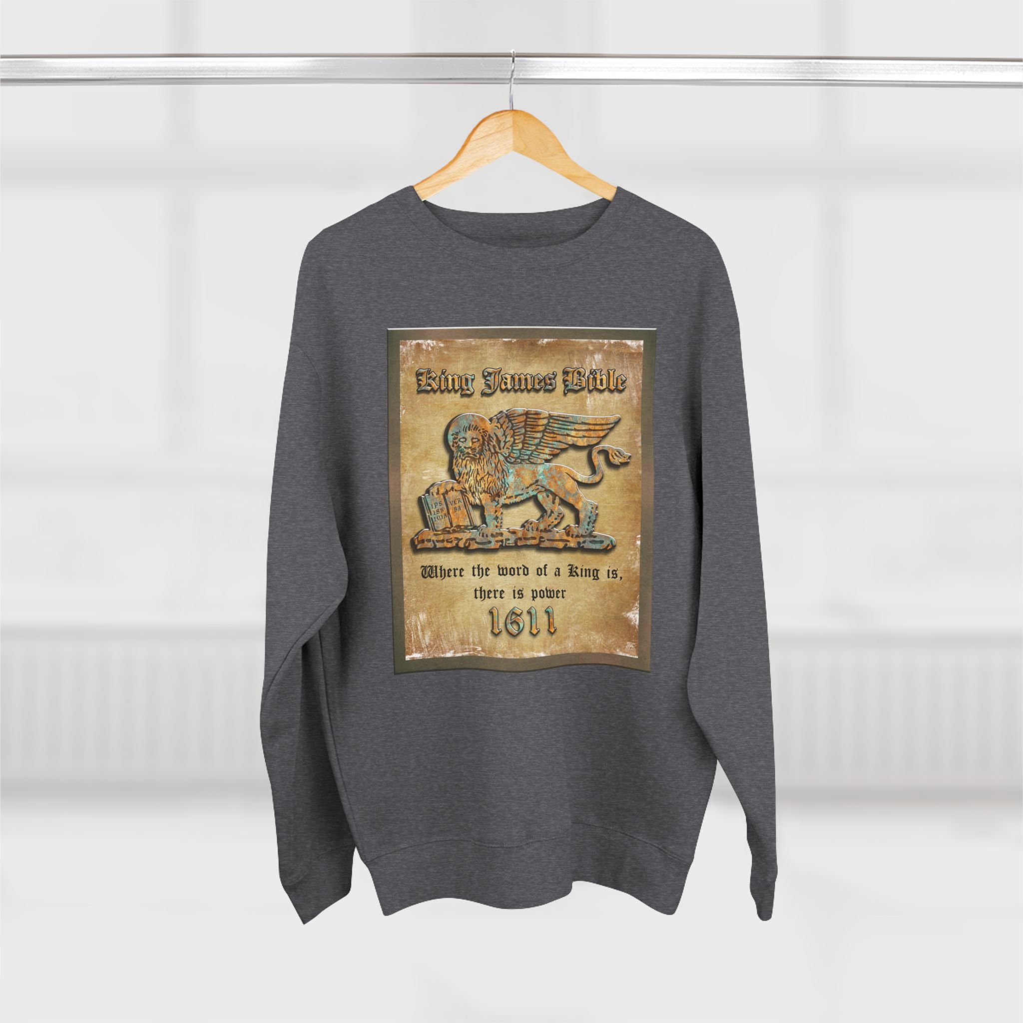1611 King James Bible, Lion Plaque : Sweatshirt 5 1611 King James Bible, Lion Plaque : Sweatshirt - Image 5